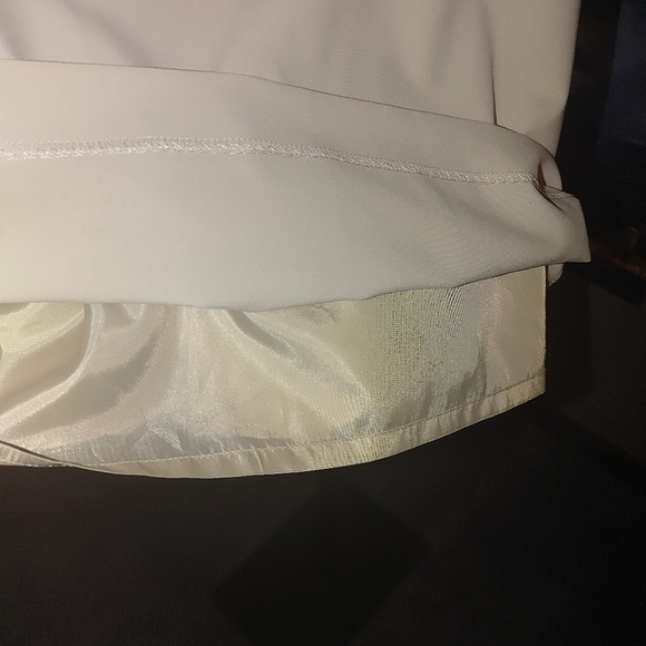 Anne Klein Cream Women's Skirt, Size 14 - Picture 3 of 4